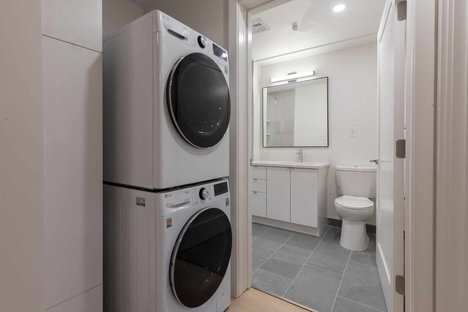 No Fee! State of The Art Luxury near North Eastern! In Unit Laundry, Bike Storage, Elevator Access! – photo 4