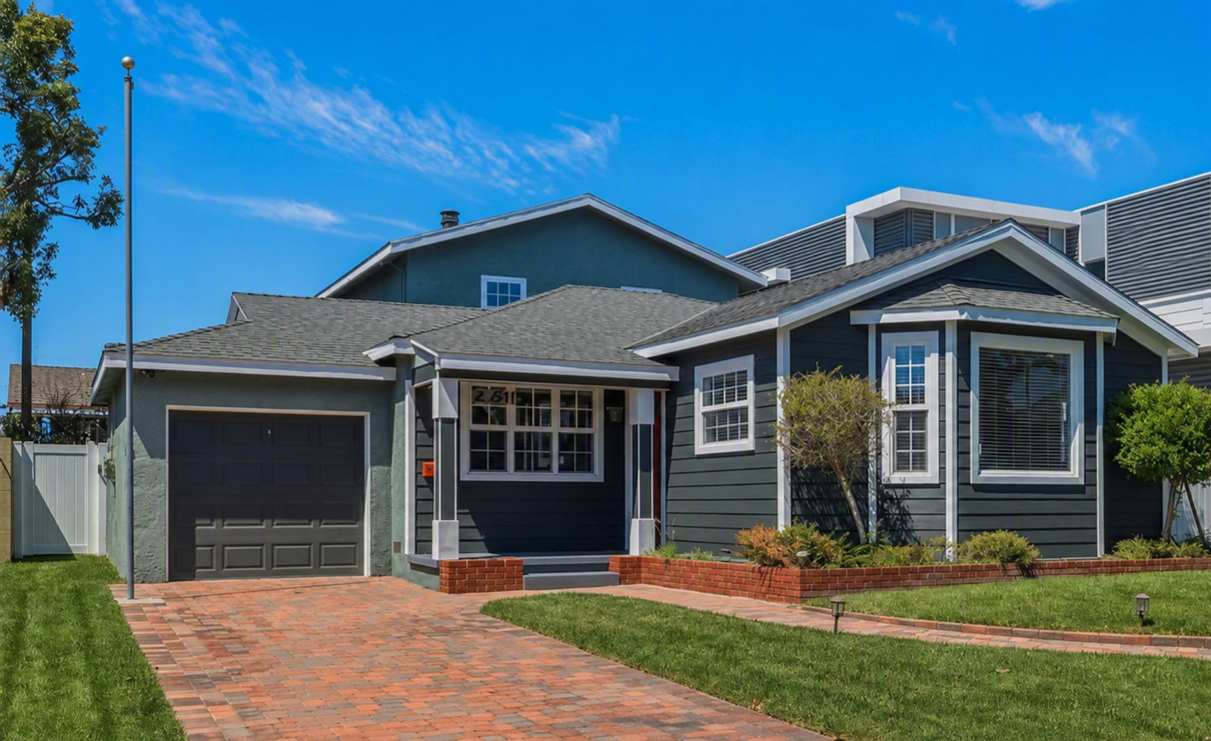 Modern Comfort Meets Coastal Living – photo 1