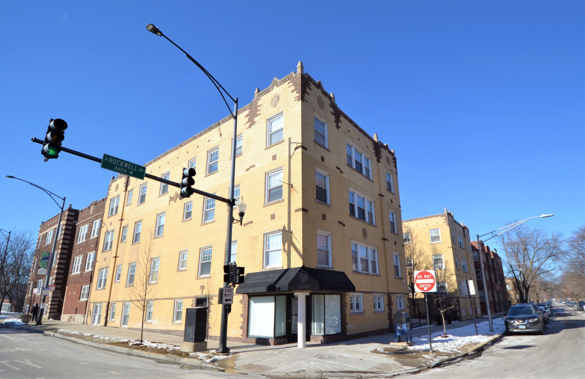 4406 N Rockwell St Unit 3 Apt – photo 3