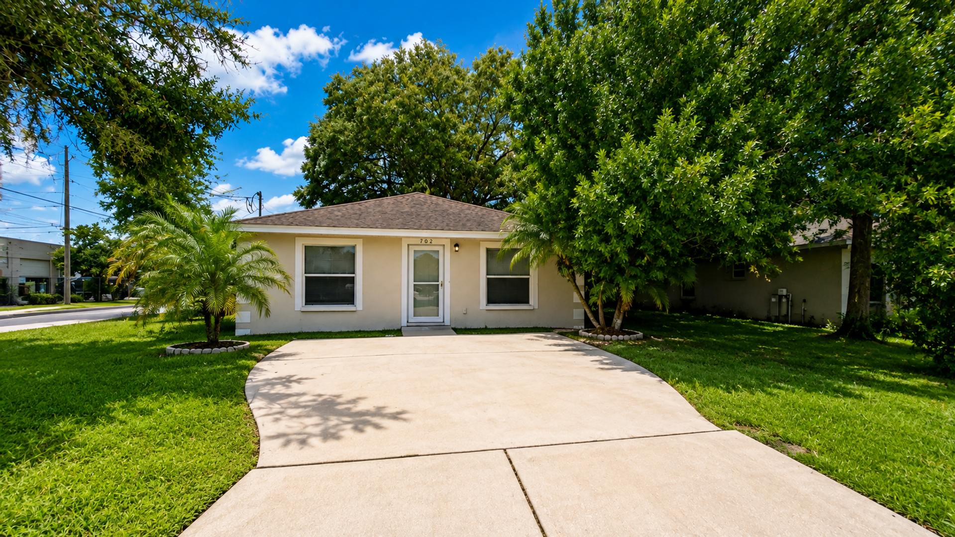 3 Bedroom, 2 Bathroom Home for Rent in Plant City! – photo 1