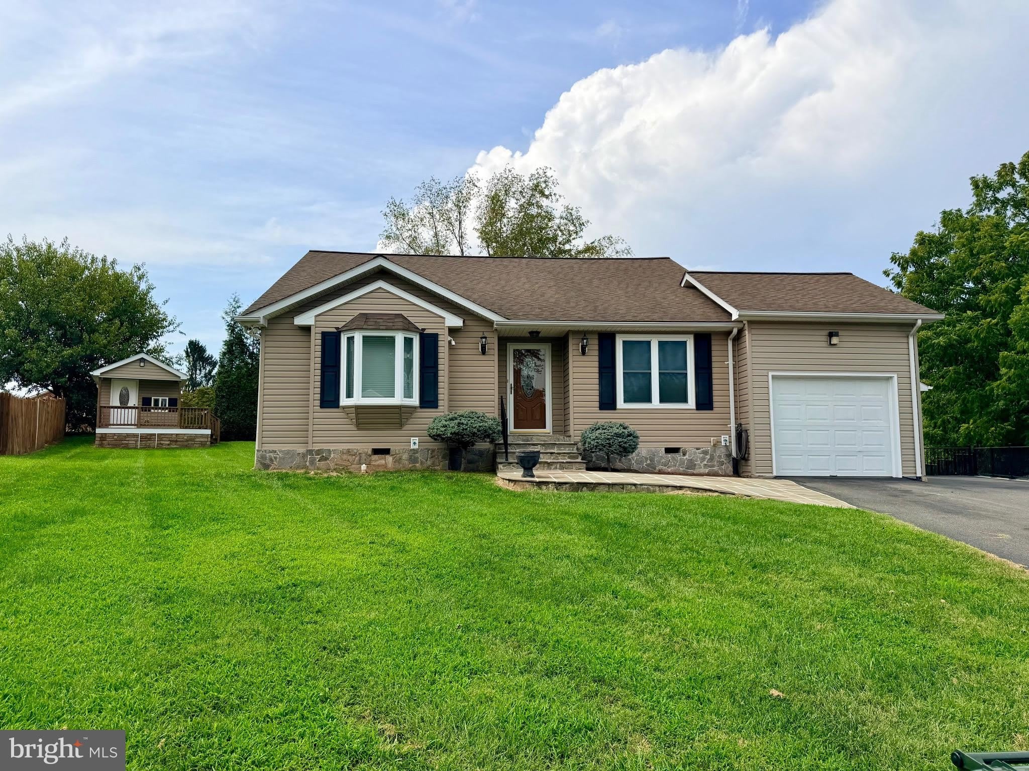 504 HITT Court – photo 3