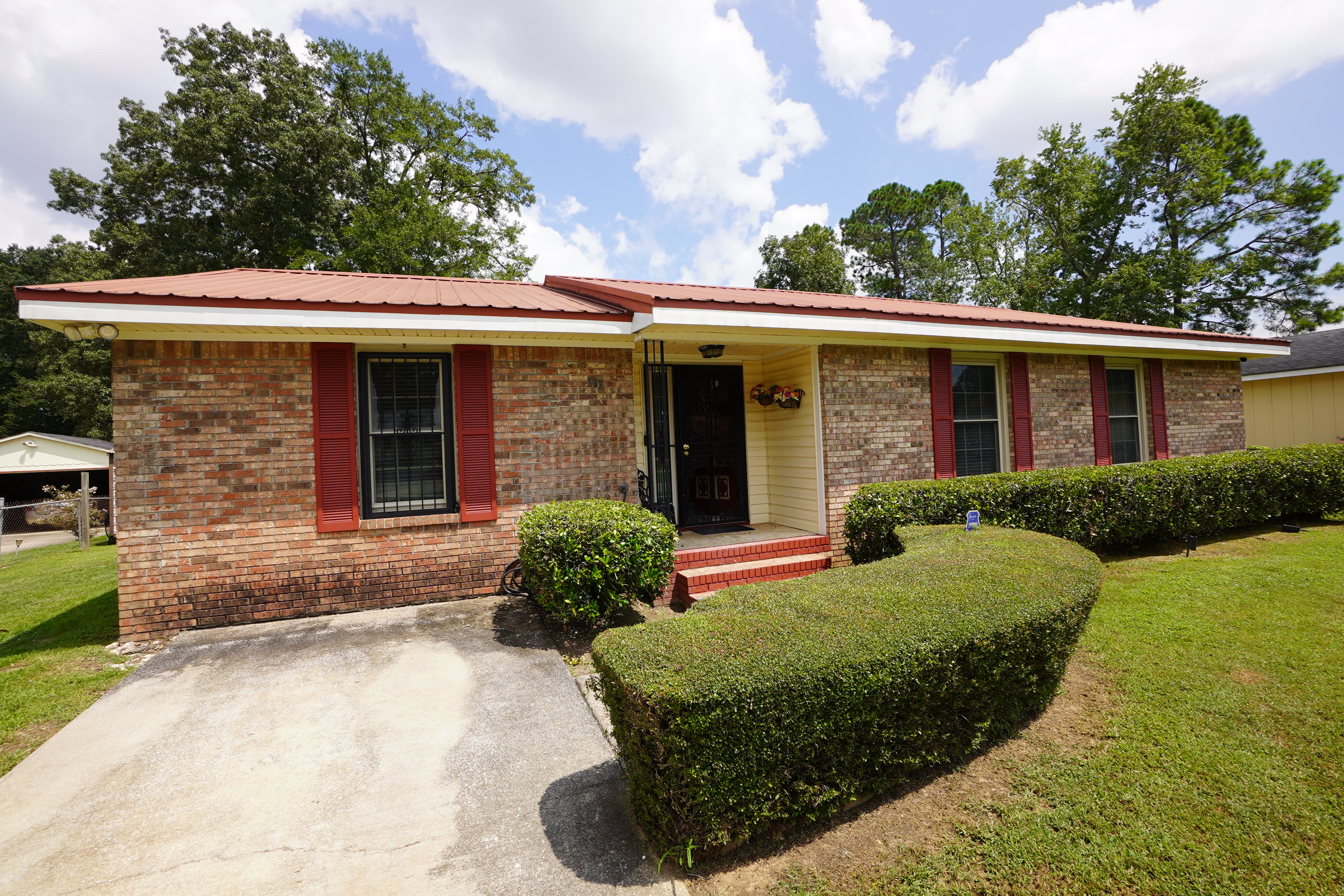 505 Westchester Drive – photo 2