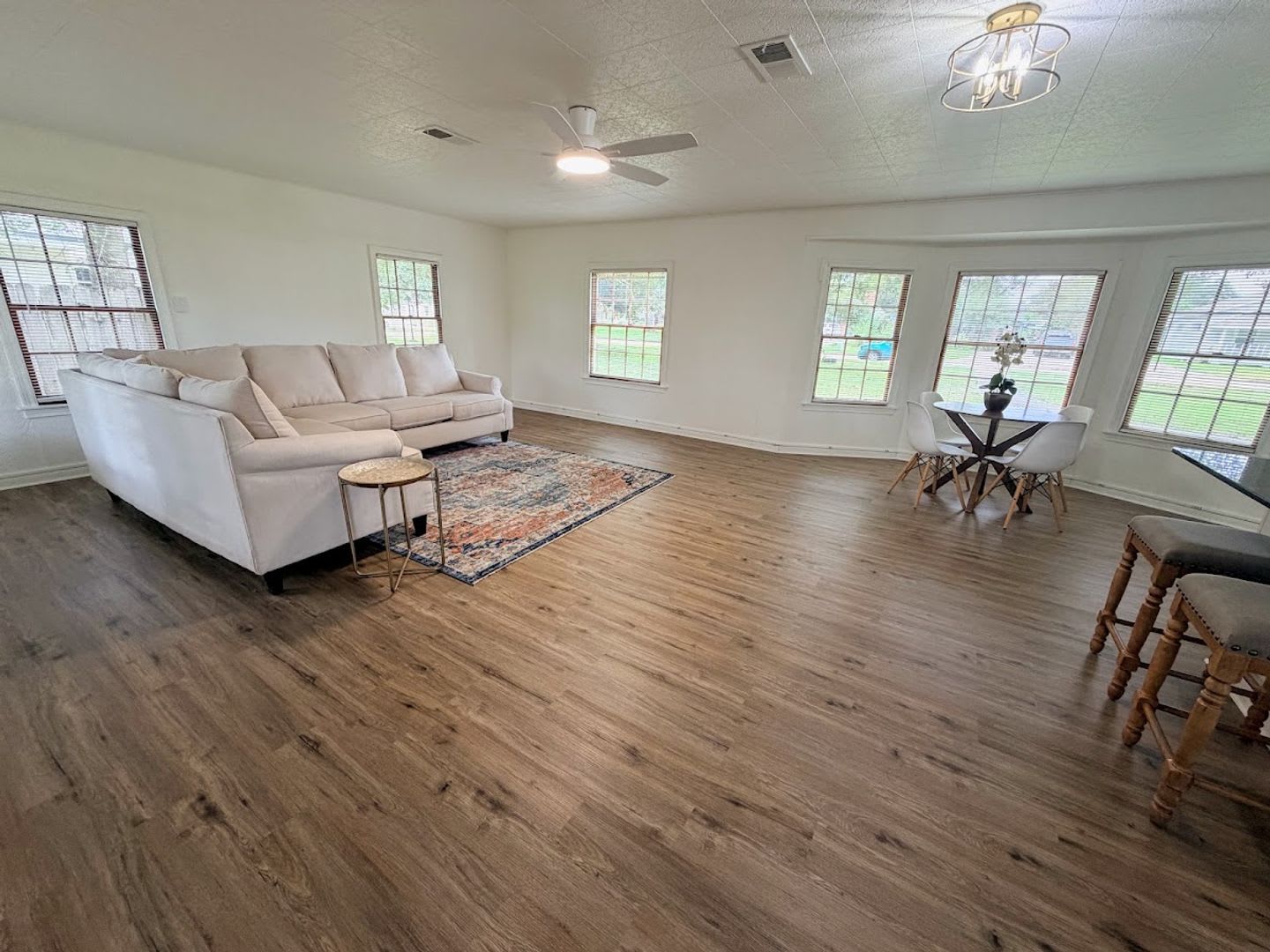 Cozy 3 bedroom, 2 bathroom home in Lake Charles – photo 3
