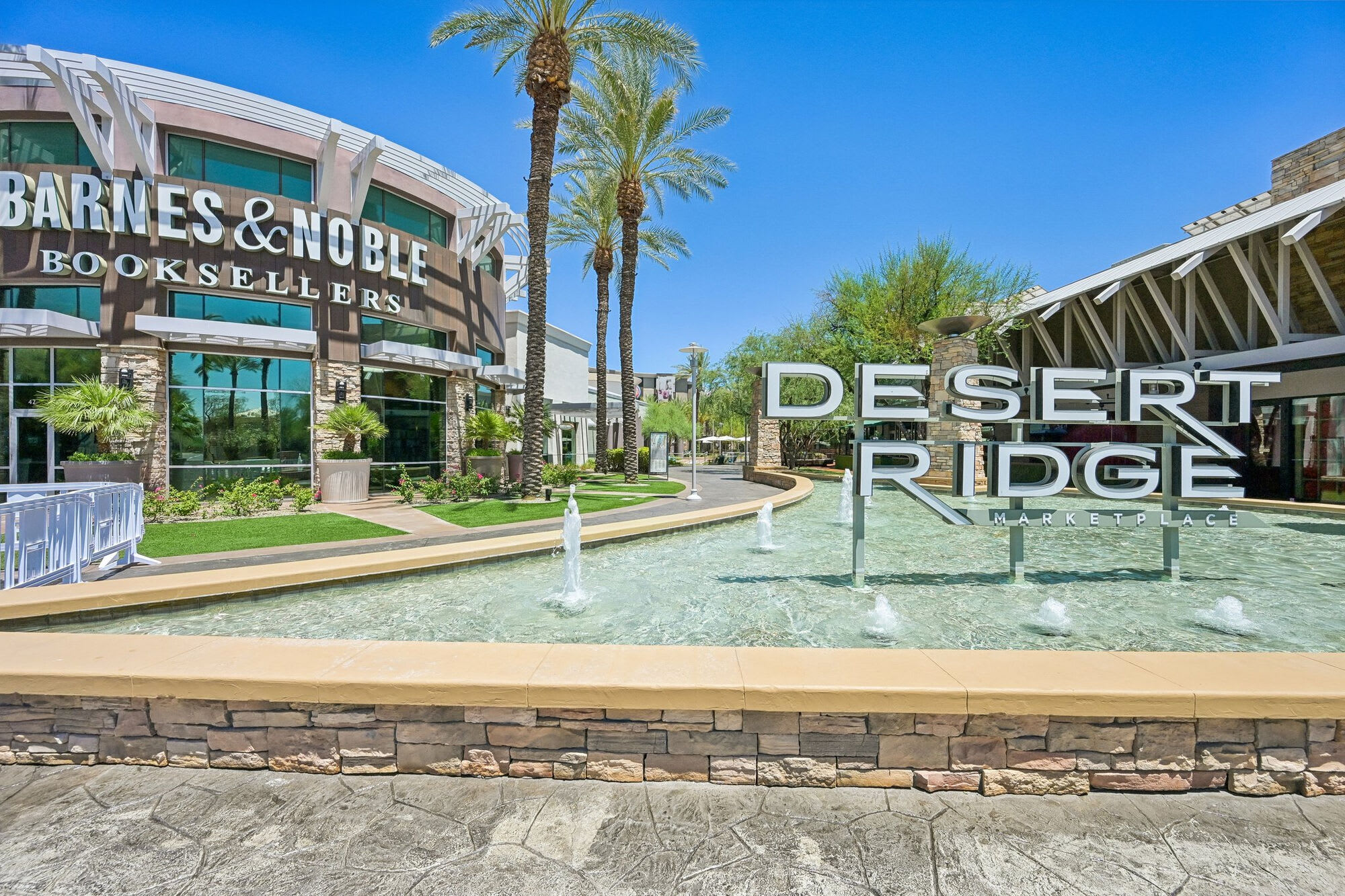 Bb Living Desert Ridge – photo 3