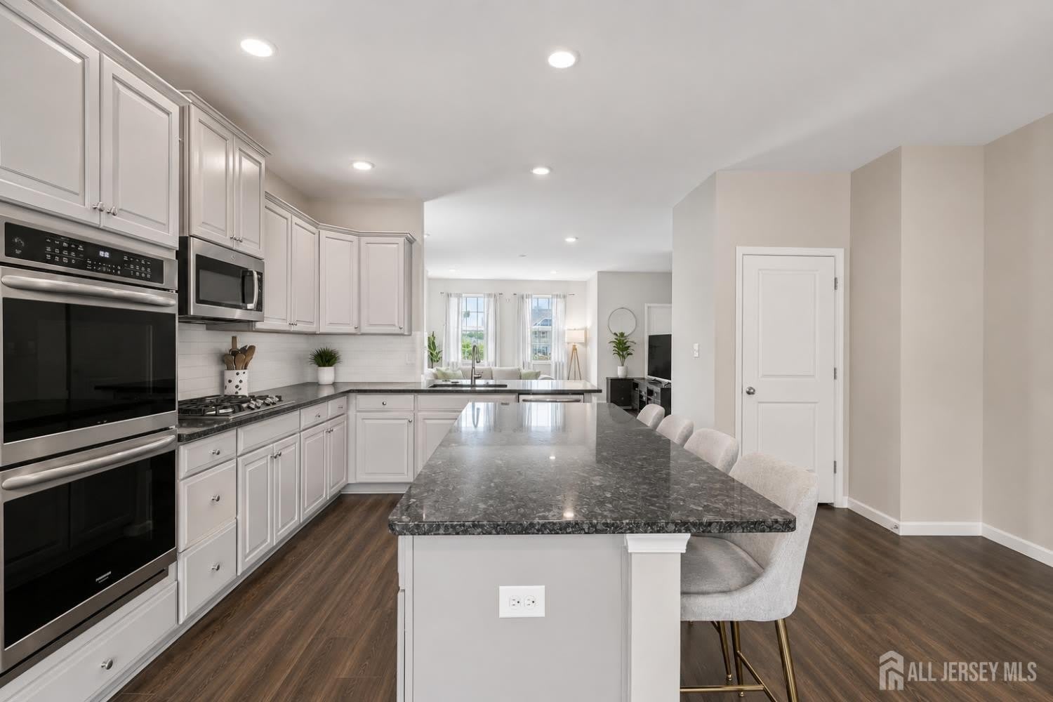 2208 Massey Lane – photo 2