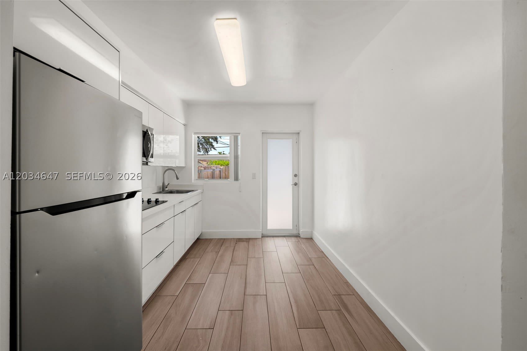 520 NW 104th St – photo 5