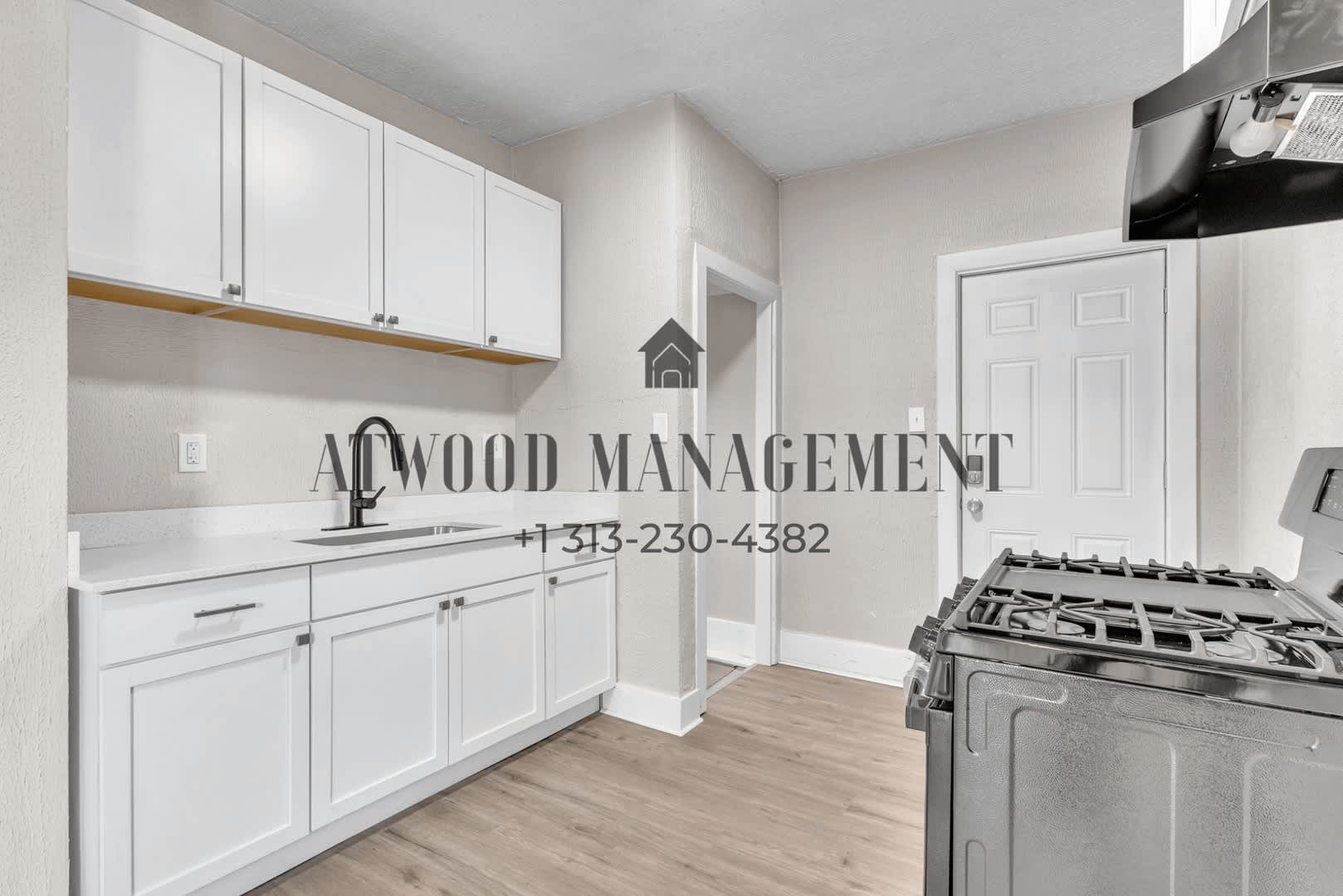 This Beautifully Updated 3 Bedroom 1 Bath Single Family Home Is Ready For Move In – photo 5