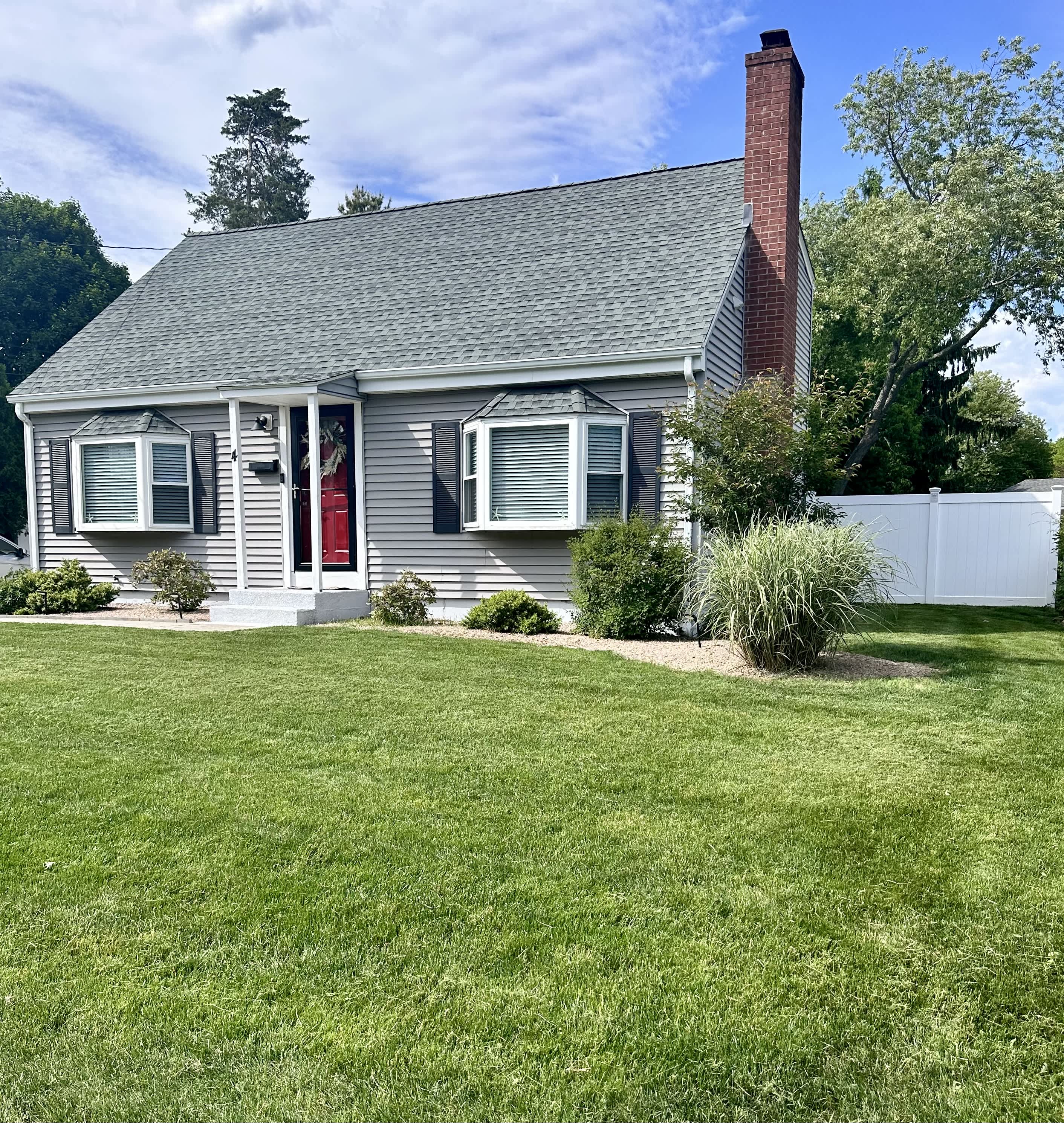 4 Old Colony Rd – photo 1