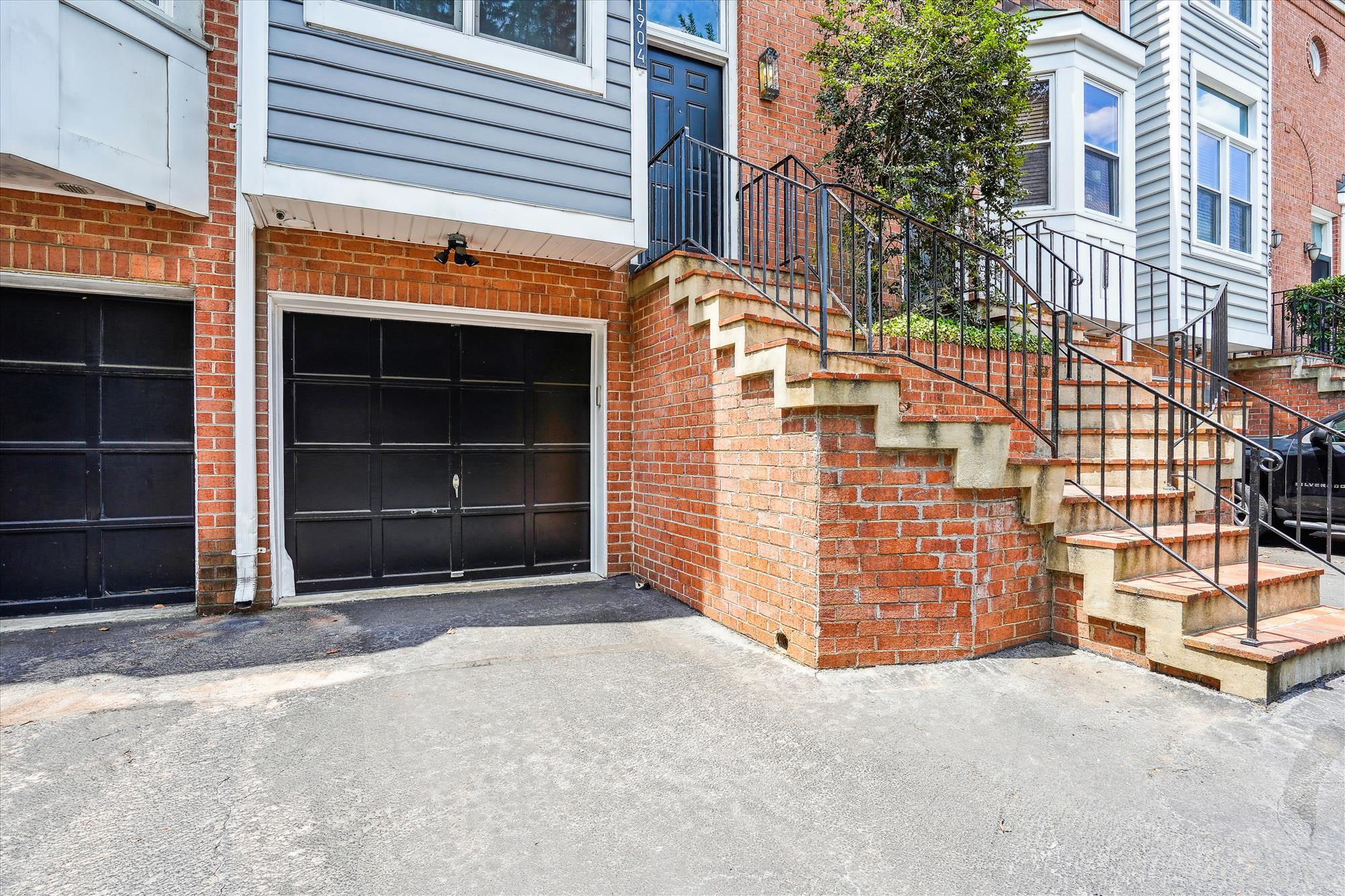 1904 N Veitch St – photo 3
