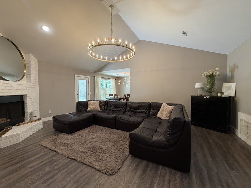 1314 N Fieldstone Avenue – photo 2