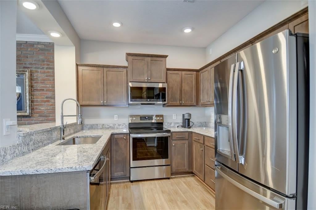 1007 Kathy Ann Way W – photo 3