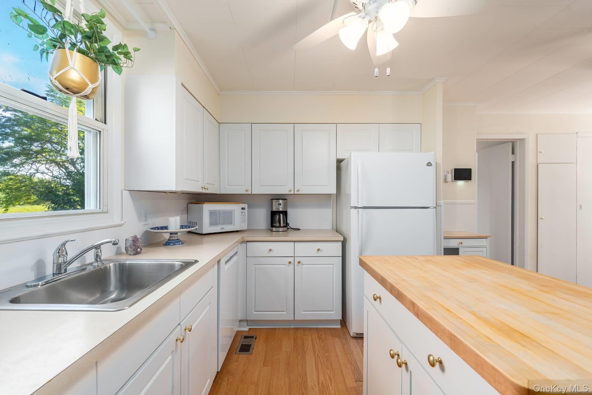 2380 S Harbor Road – photo 4