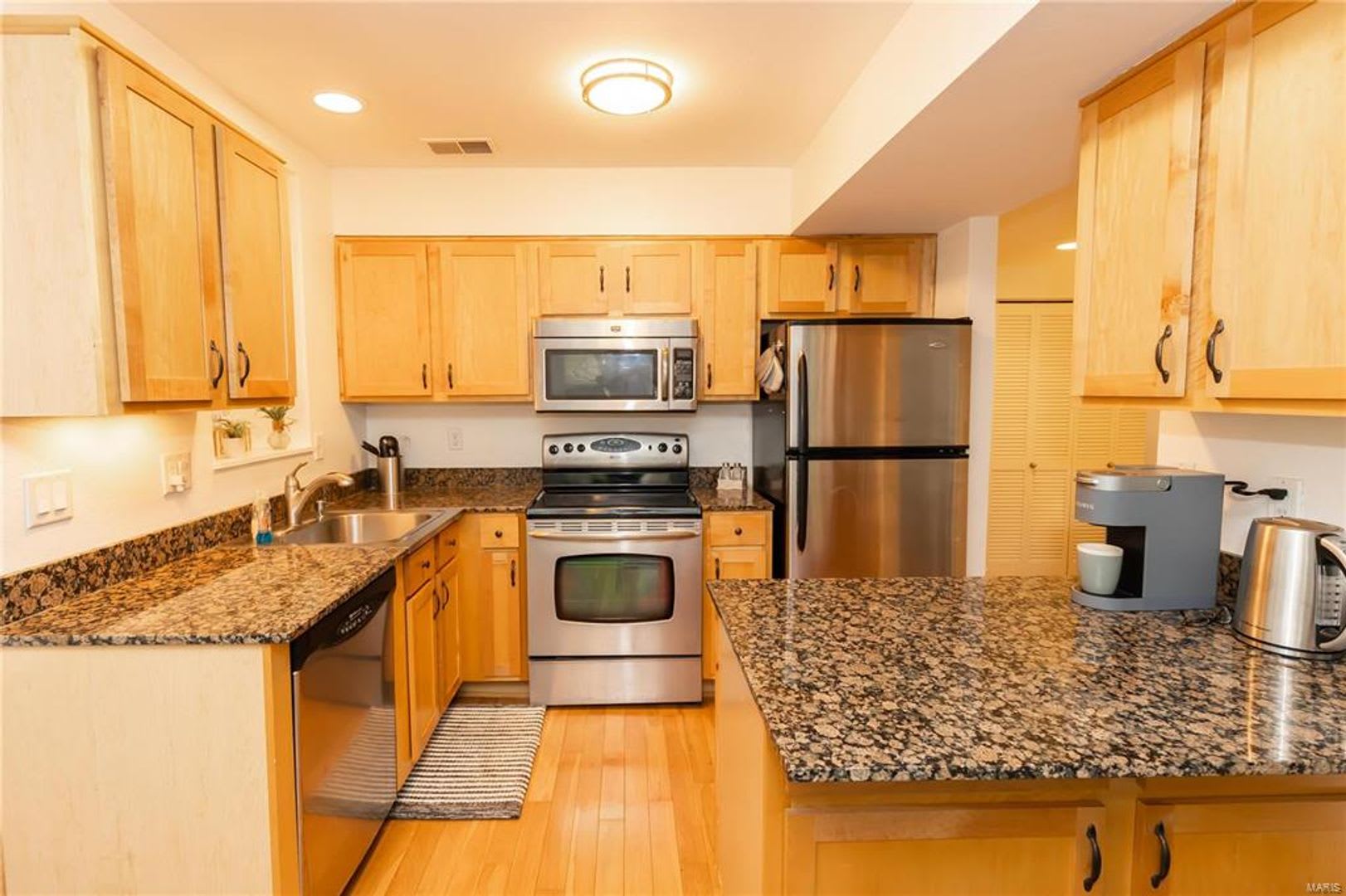 5350 PERSHING AVENUE #2A – photo 2