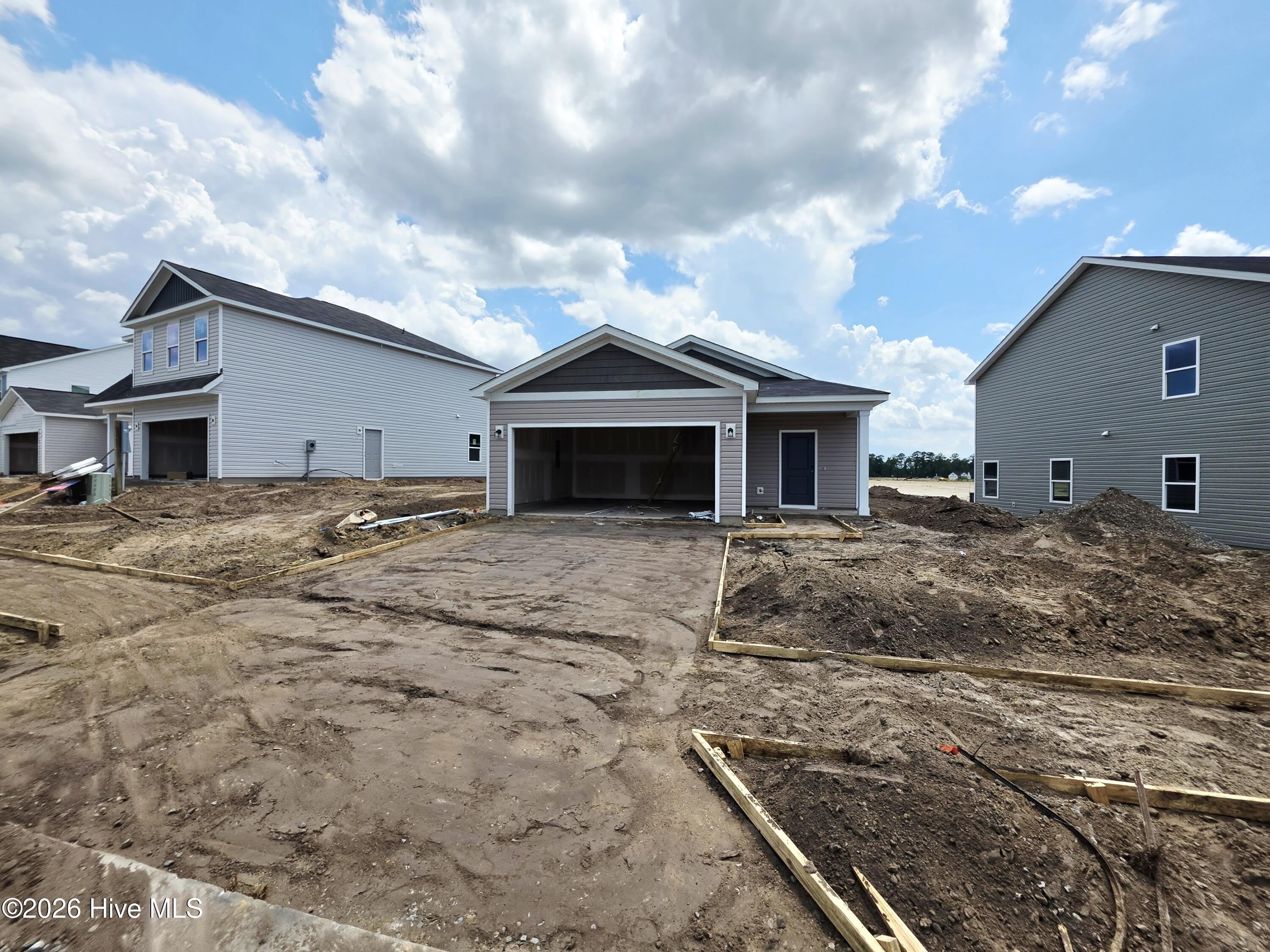 1062 Hanson Drive – photo 2