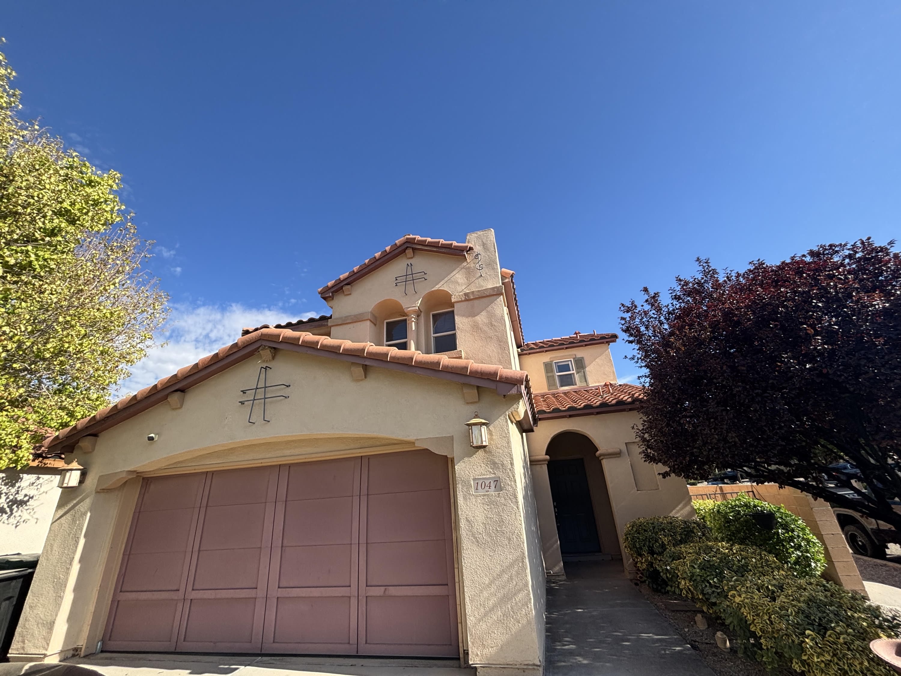 1047 Waterfall Drive – photo 1