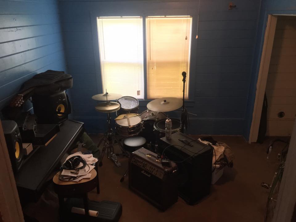 405 C Burleson – photo 4