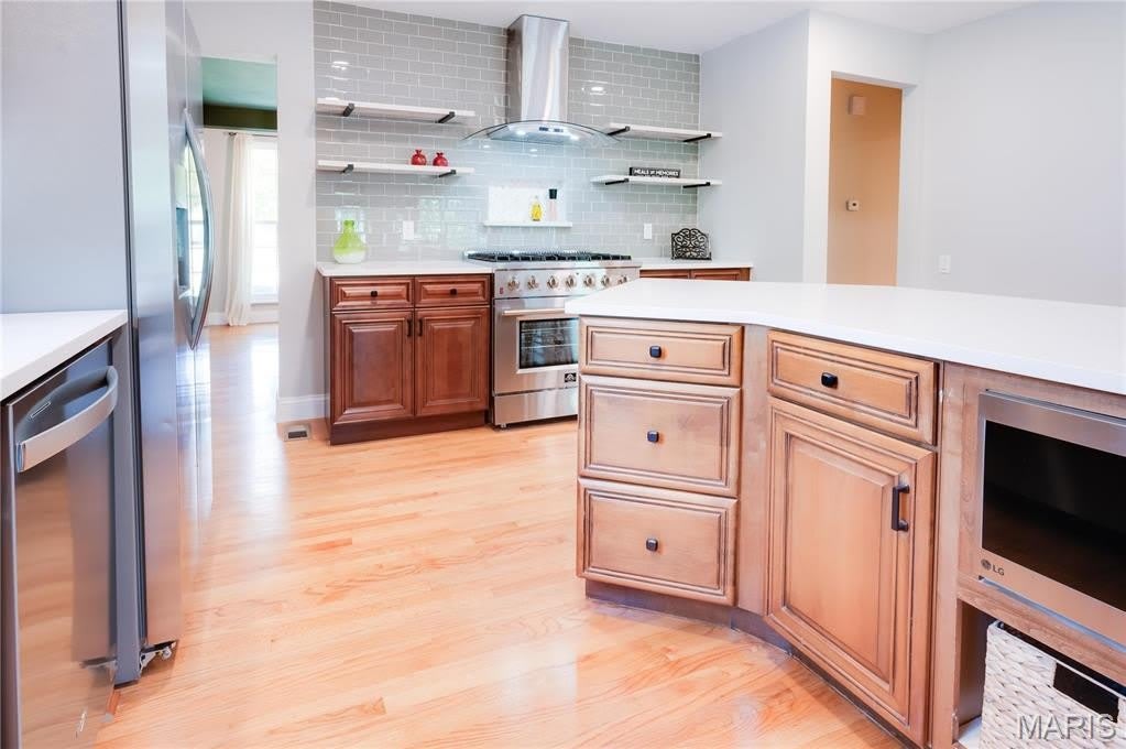 327 Royal Village Drive – photo 4
