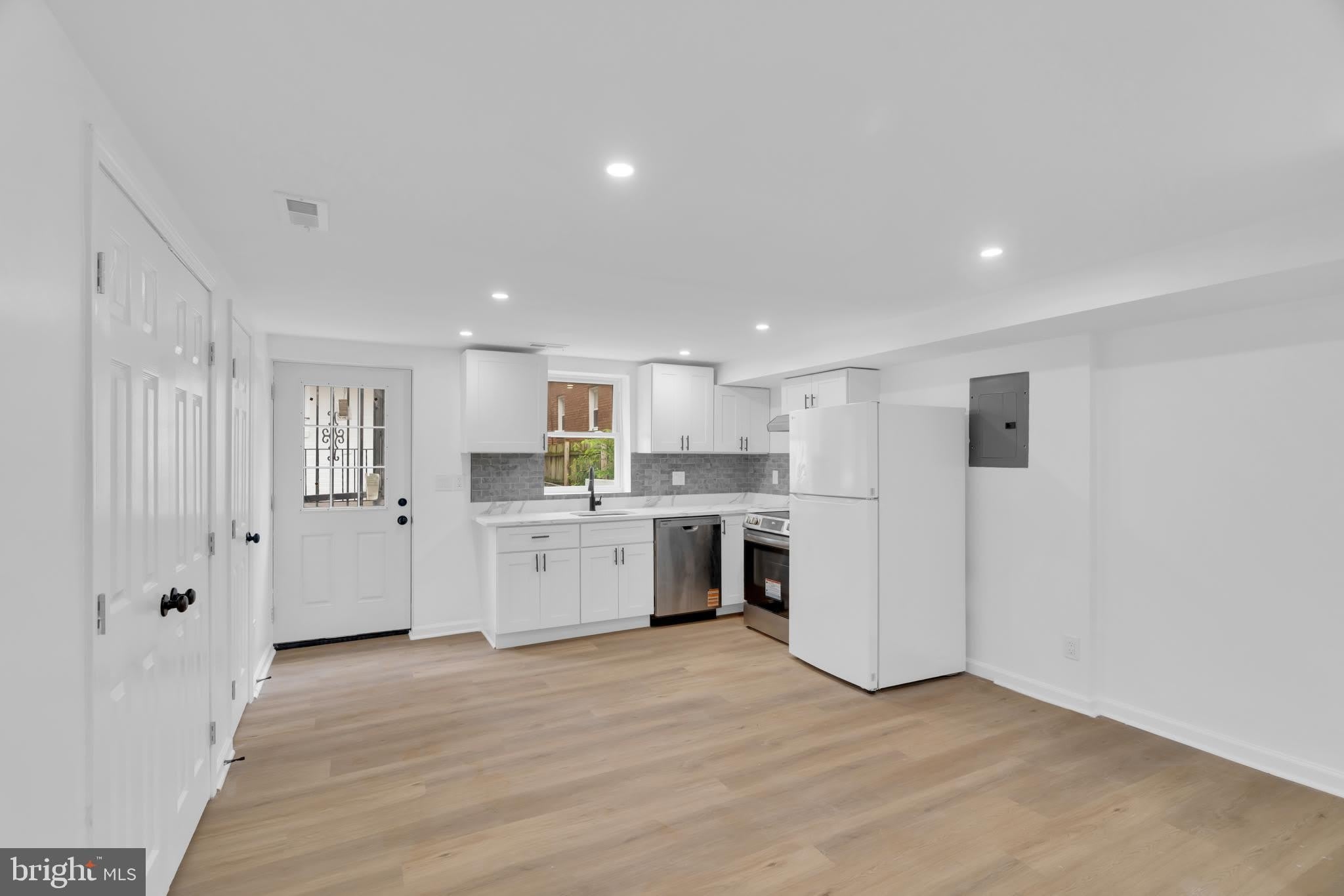 518 Oglethorpe Street Ne – photo 4