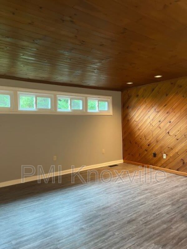 809 Cates St – photo 5