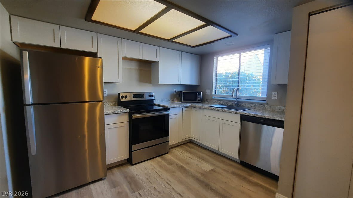 1632 MARATHON Drive – photo 2