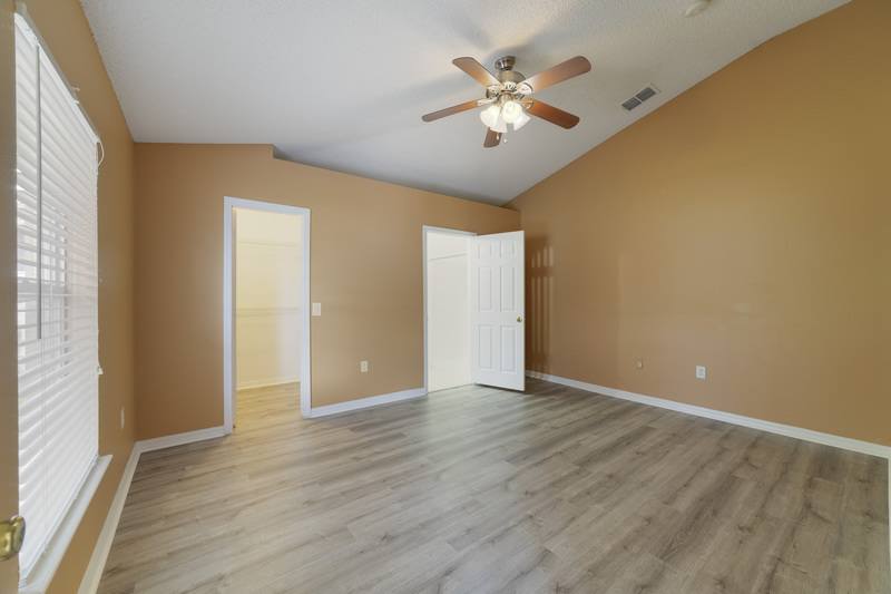 1907 Manatee Dr – photo 5