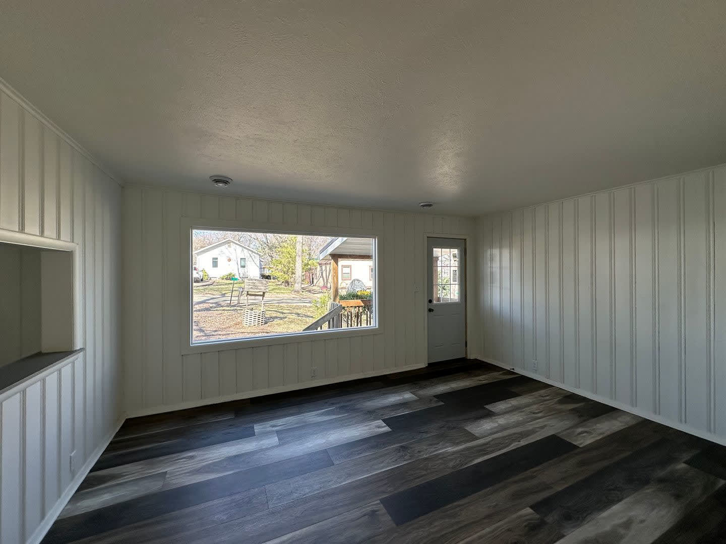 Freshly Updated 2 Bedroom Home Nestled Right off of Lake Koshkonong – photo 2