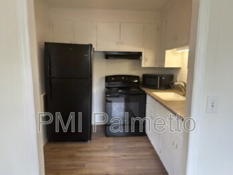 1216 Chevis St – photo 5