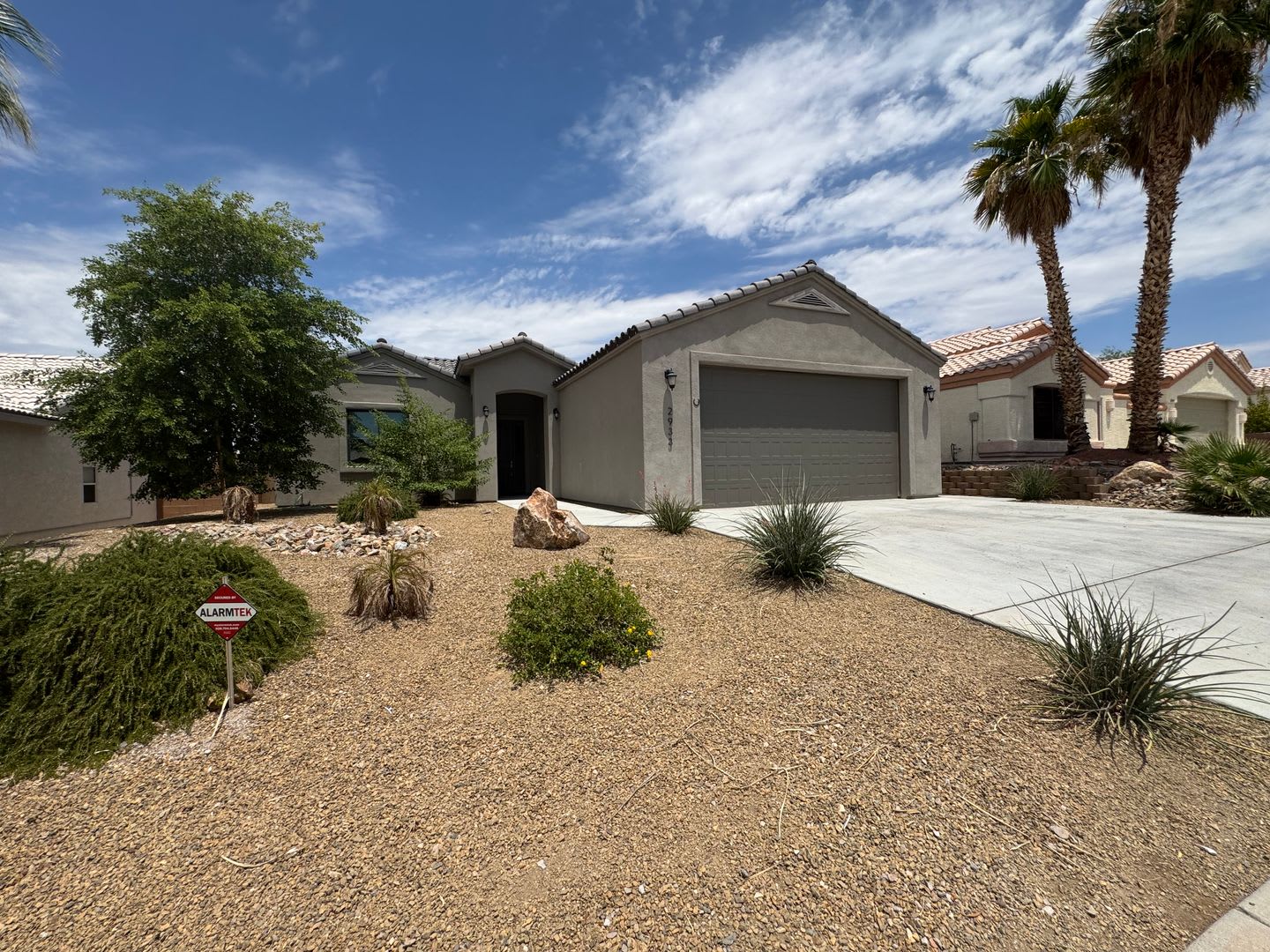 3Bd 2Ba 2 Car Boat Deep Garage In Desert Foothill Estates – photo 3