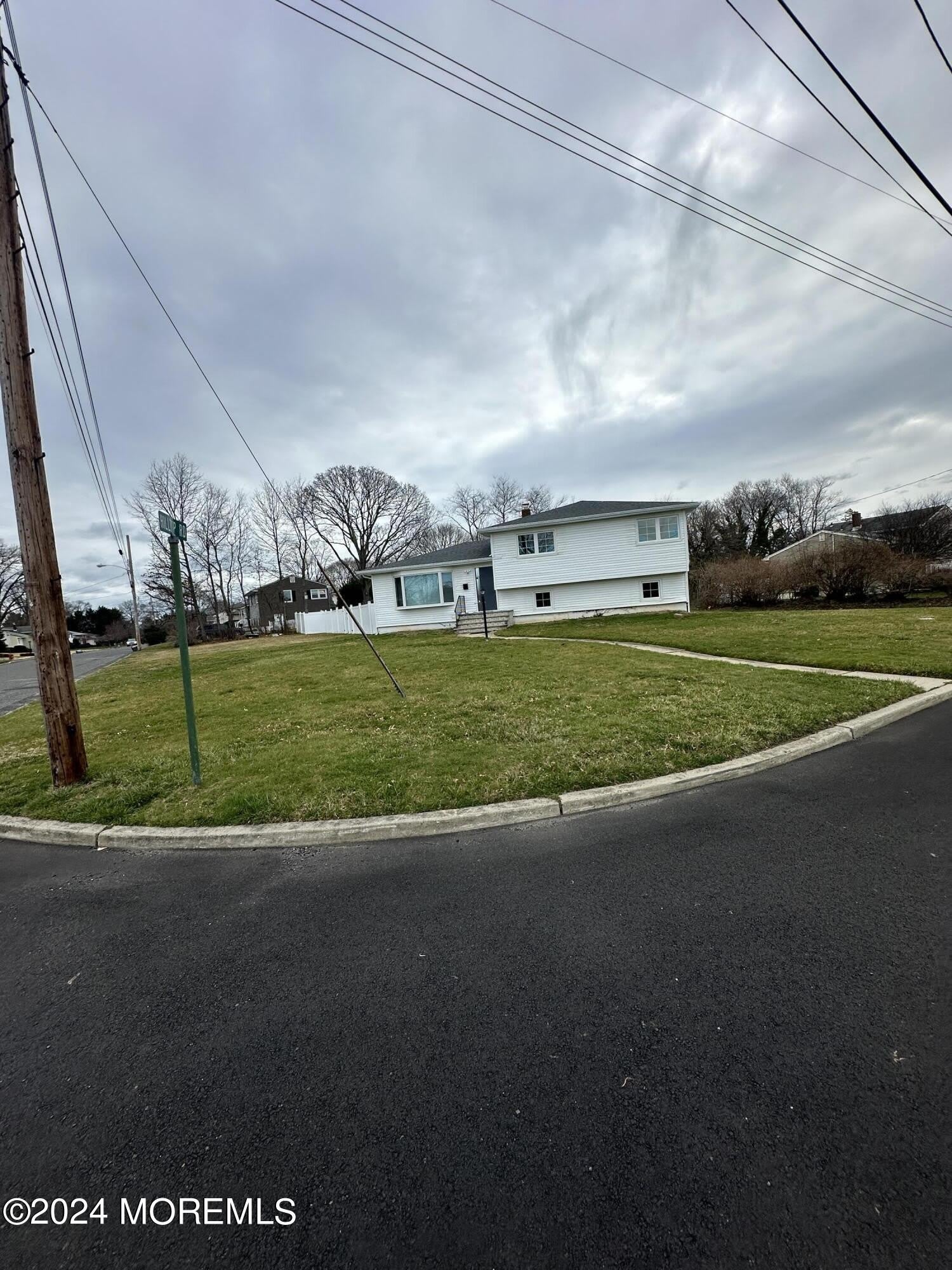 46 Hilltop Road – photo 2