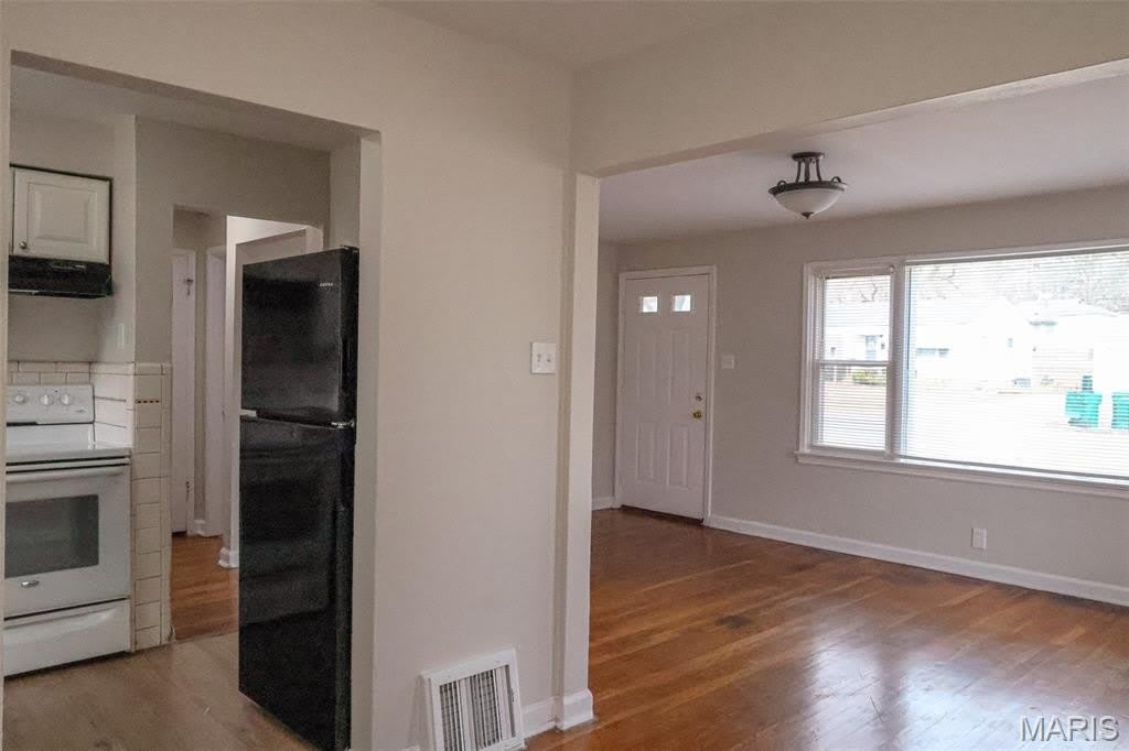 10131 Cabot Drive – photo 4