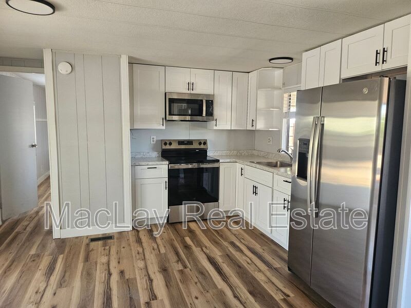 901 S 95Th Street – photo 4