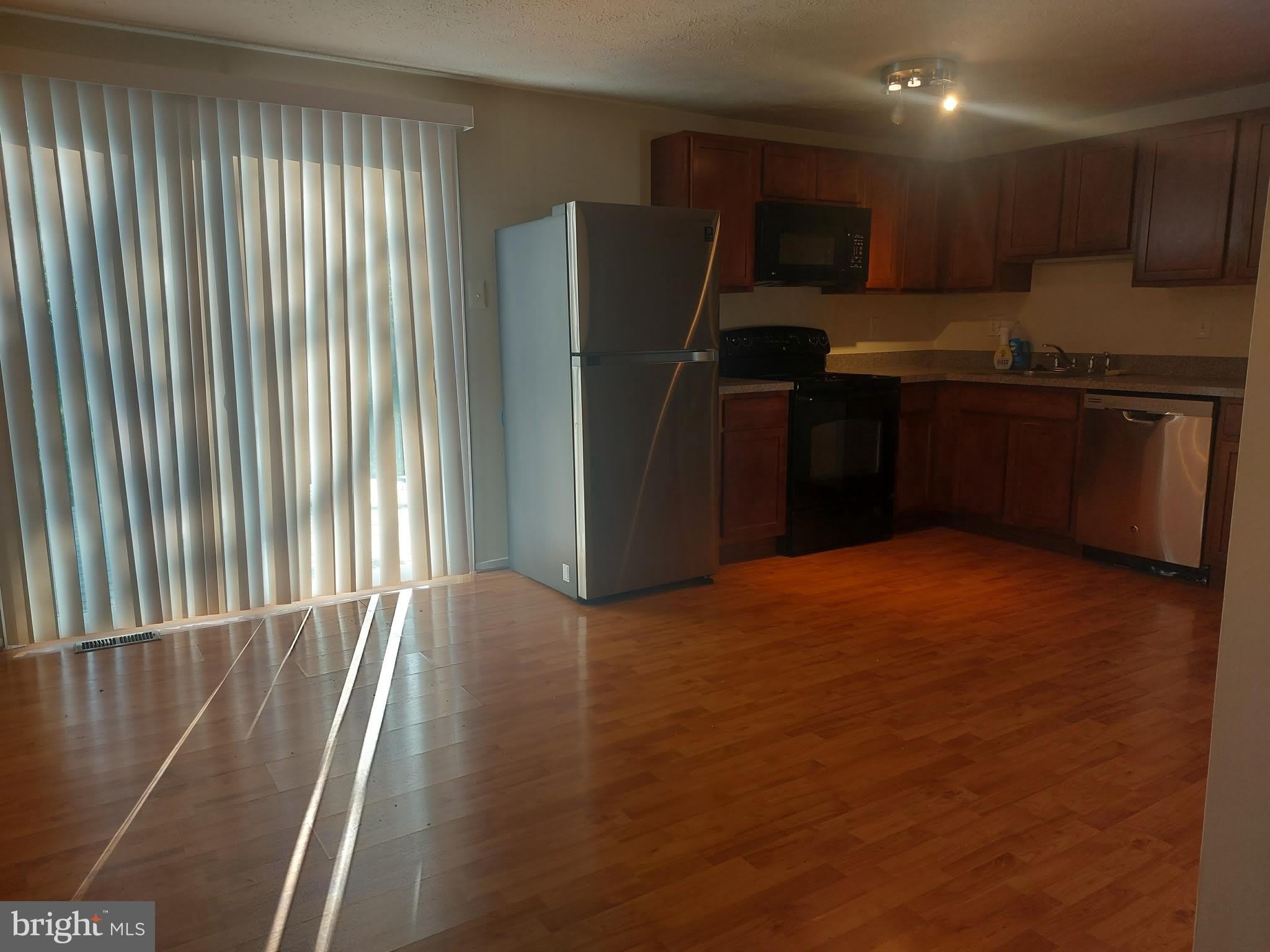 1312 Hillcrest Drive – photo 4