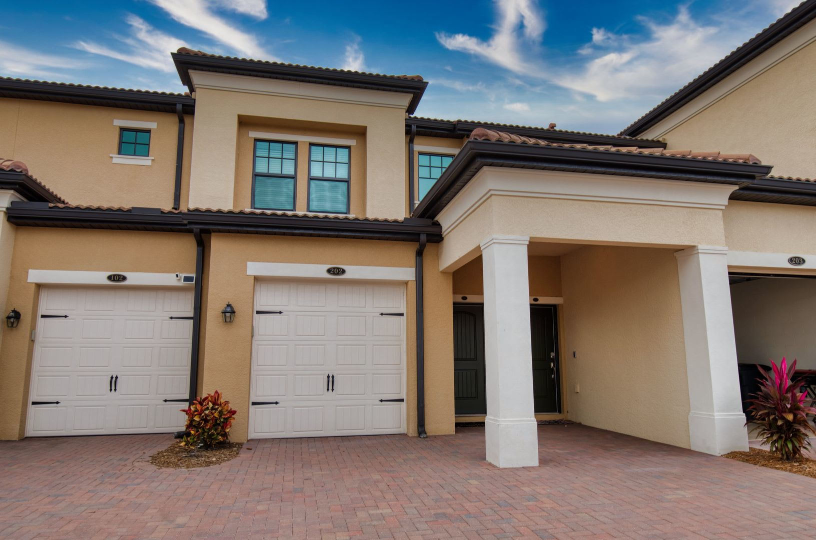 Seasonal Short Term Sought After Sarasota National Social Membership With Resort Like Amenities – photo 1