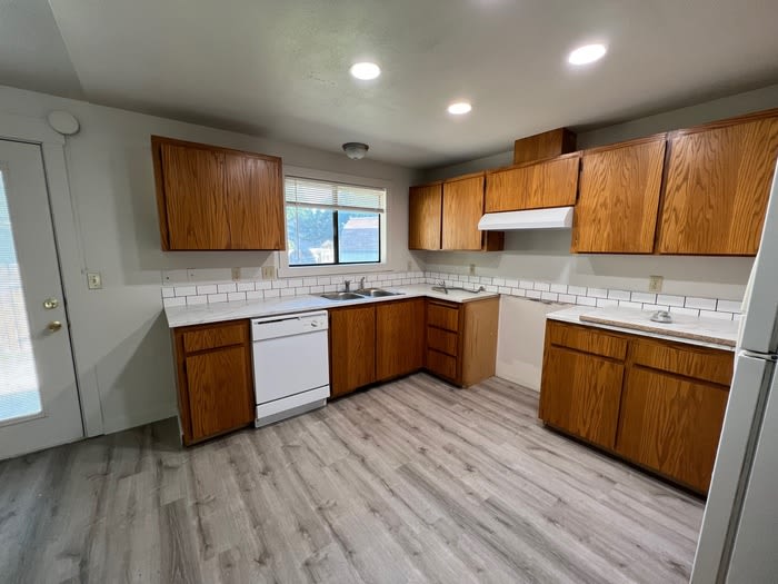 2206 South Locust Street – photo 3