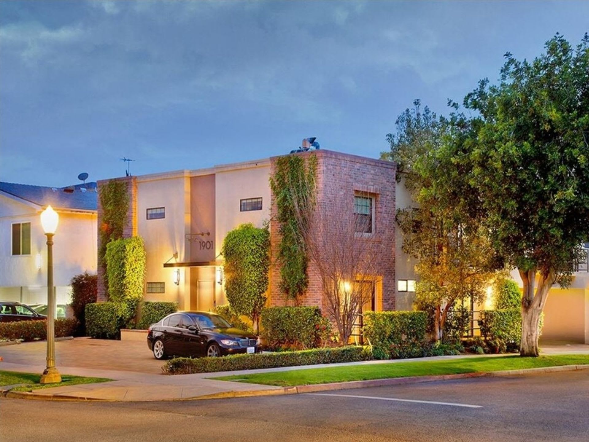Luxe East – photo 2