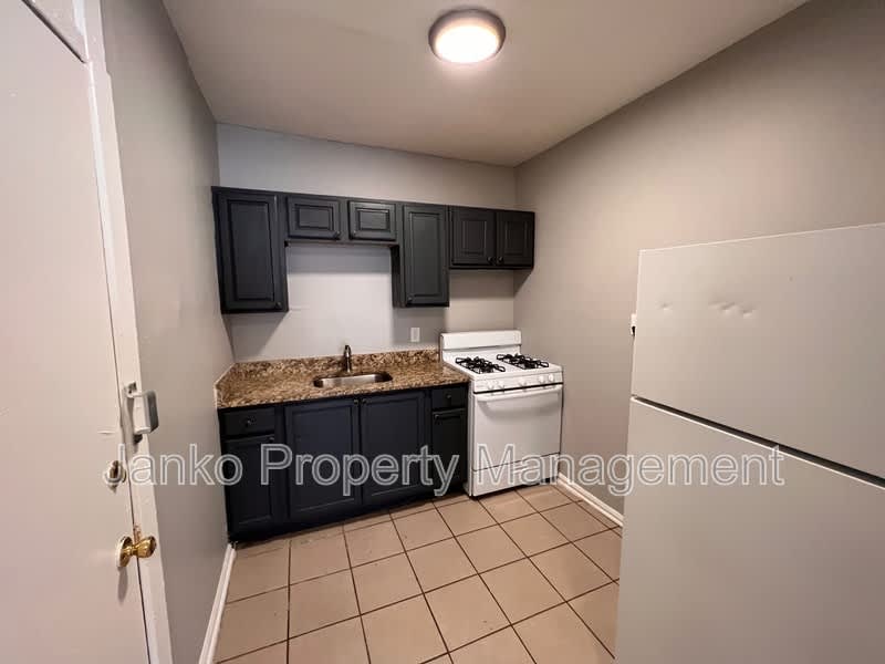 3725 W Grand Ave – photo 1