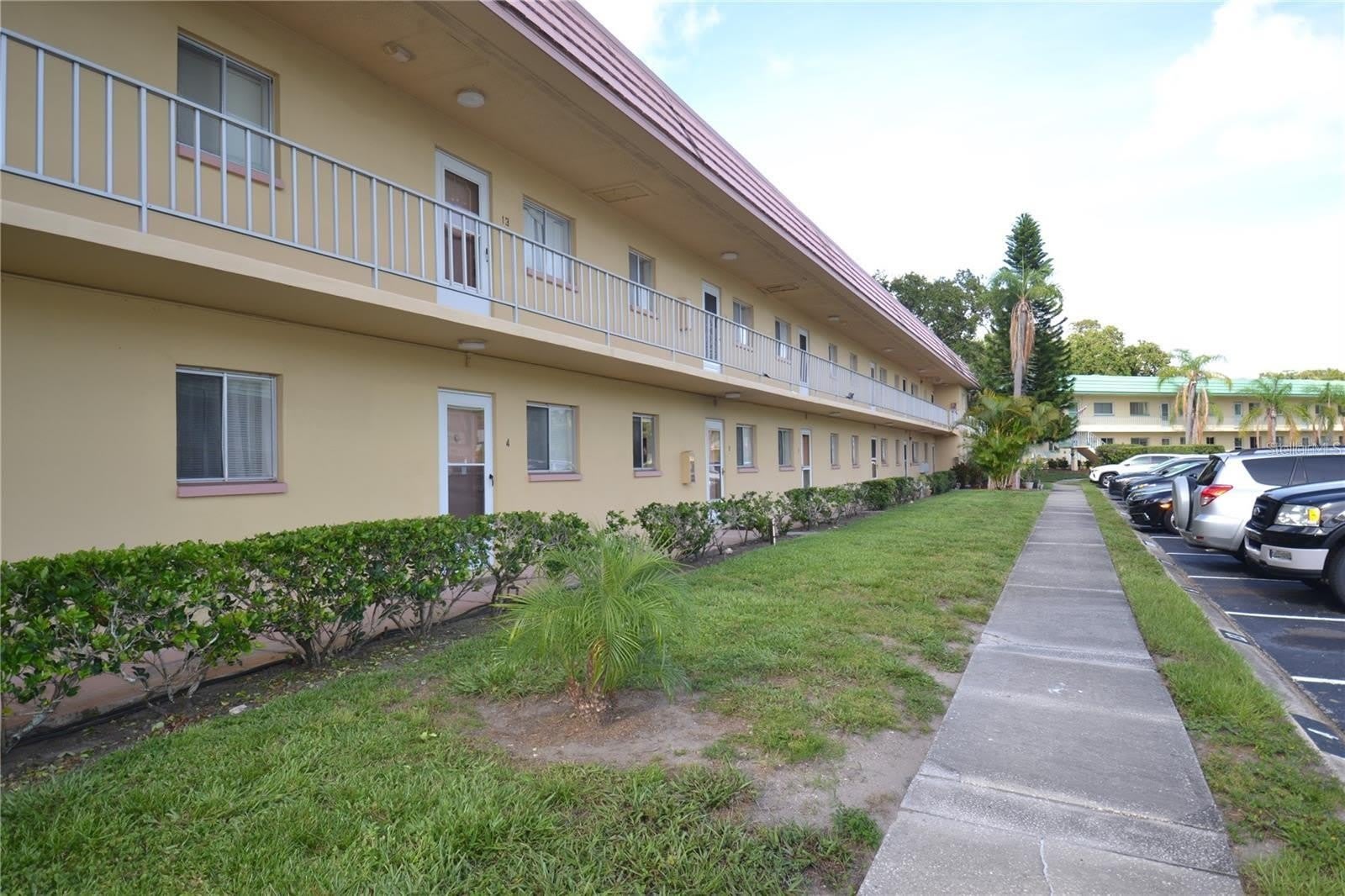 2003 GREENBRIAR Boulevard – photo 1