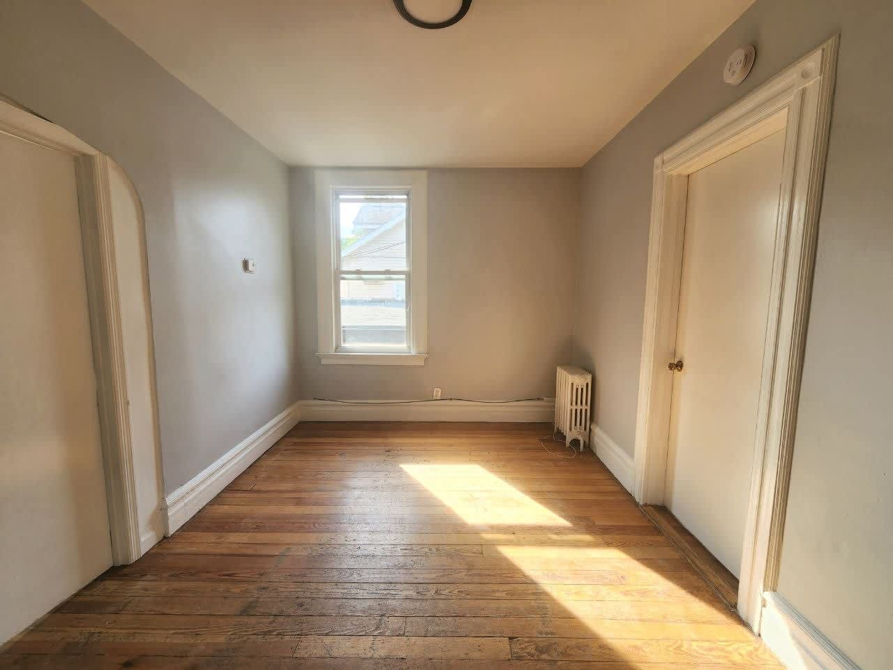 261 New York Ave – photo 5
