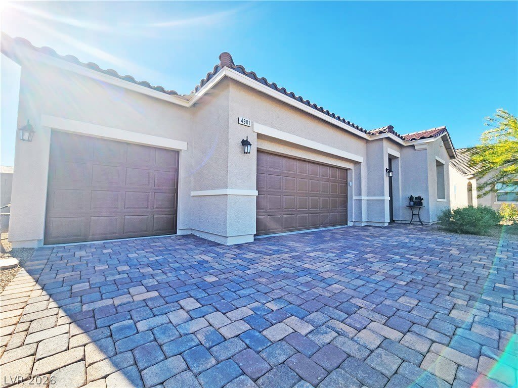 4901 Fairwood Court – photo 5