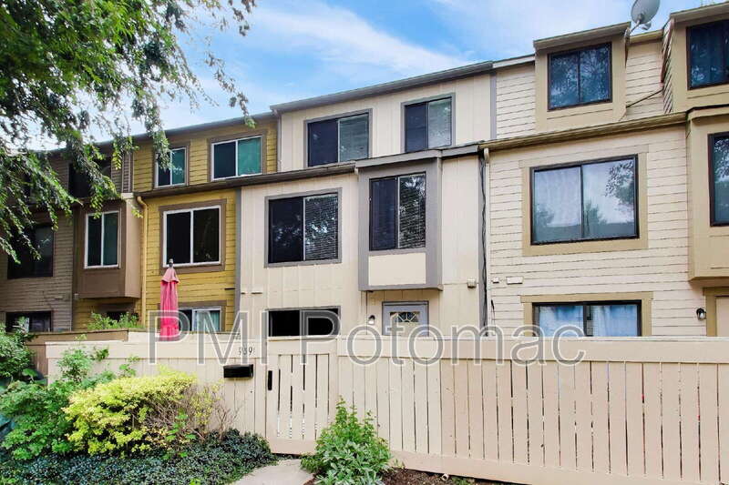 9391 Chadburn Pl – photo 2