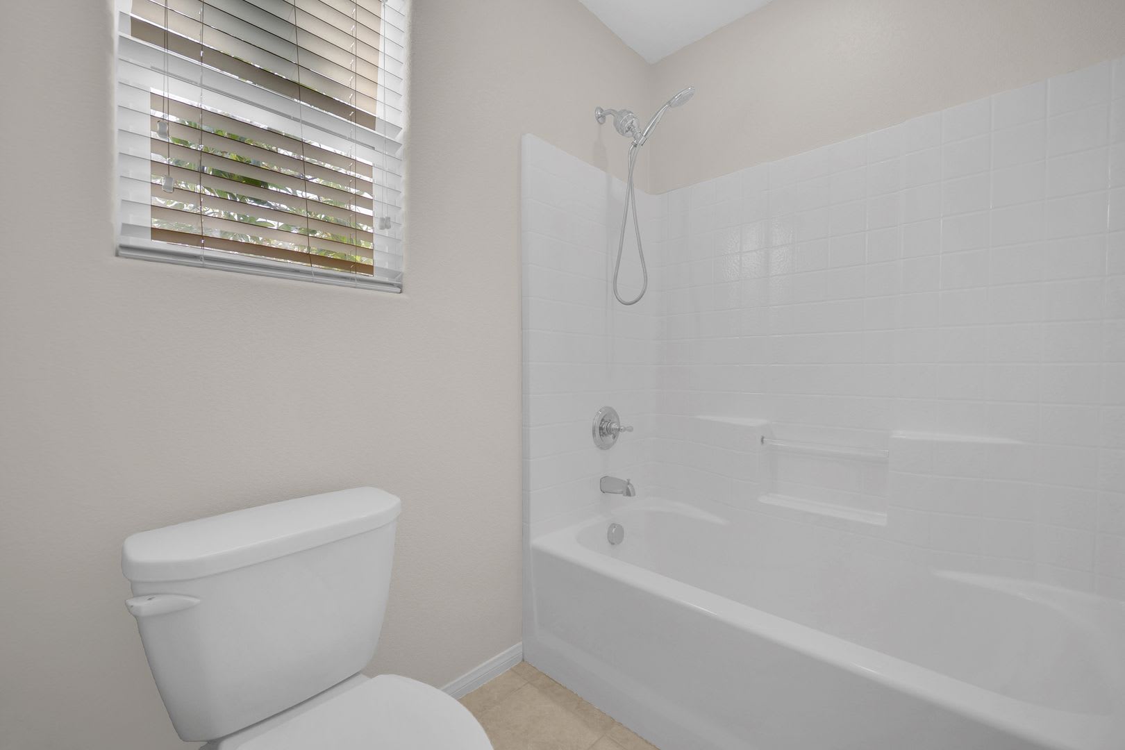 *Beautiful home in Henderson-Just completed upgrades* – photo 4