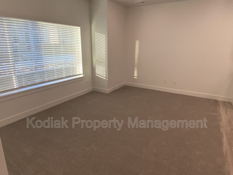 1087 N 1840 W – photo 5