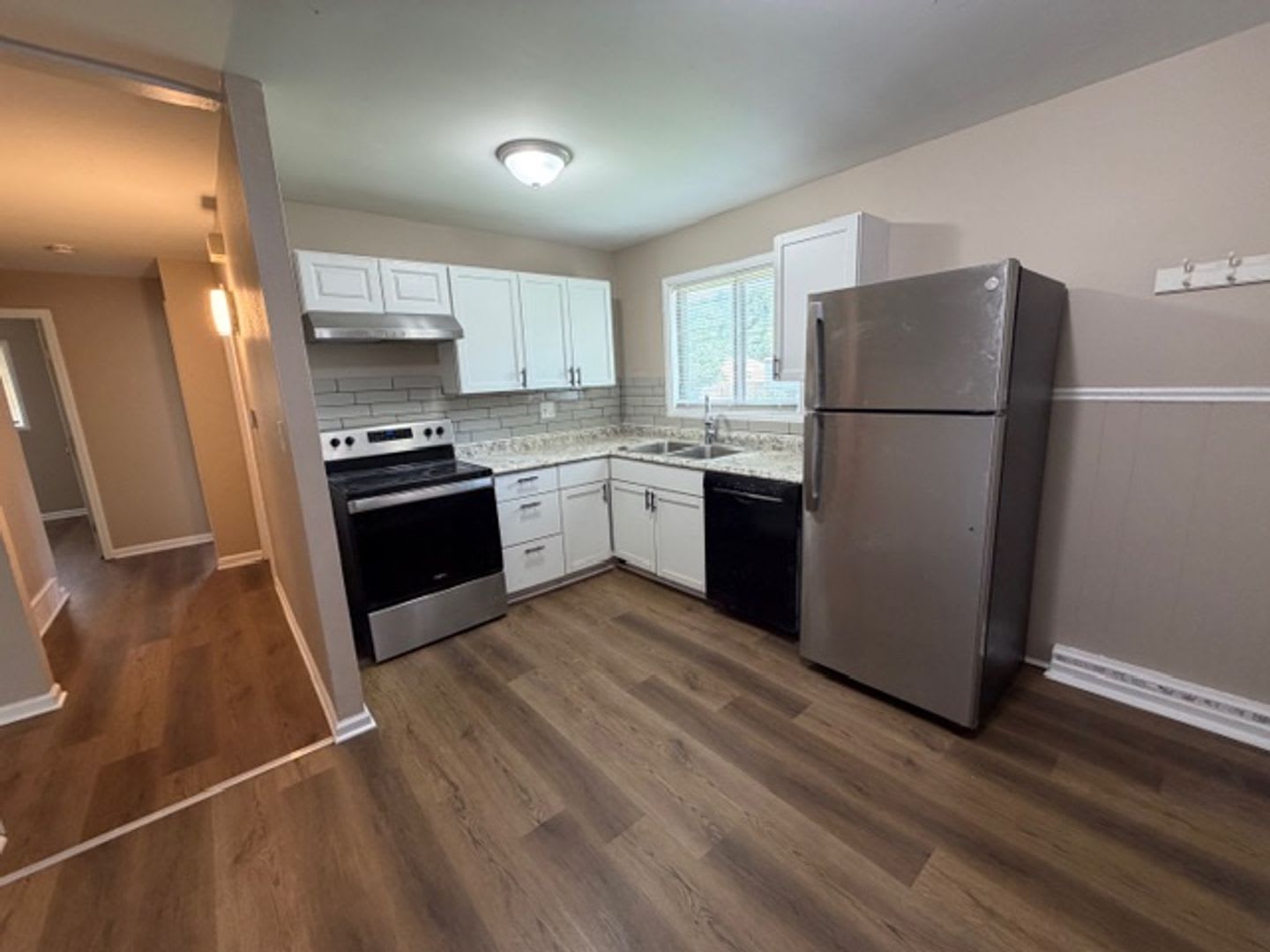 FOR RENT – 1141 Scott Ave, St. Louis, MO 63138 – photo 5
