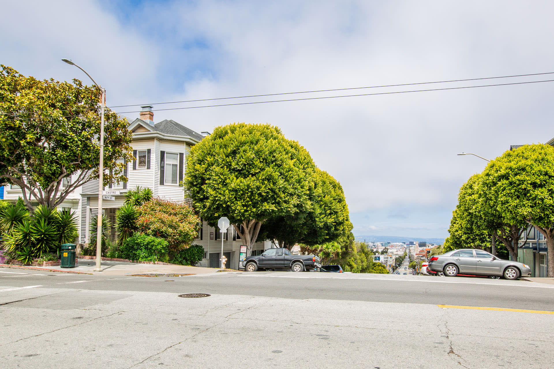 295 Castro – photo 3