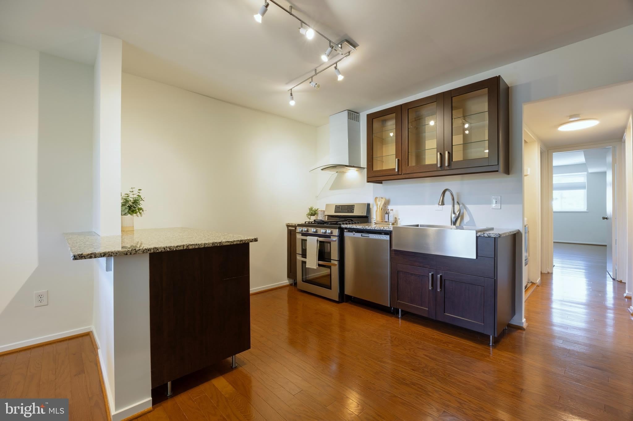 1643 Parkcrest Circle – photo 3