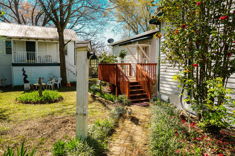 5904 Wall Street – photo 2