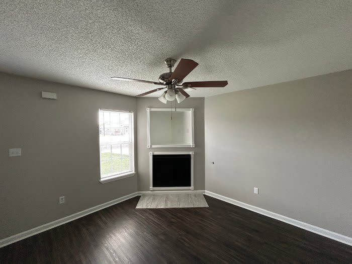 7449 Dunbarton Drive – photo 2