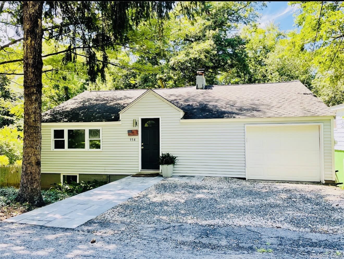 114 Lake Kitchawan Dr – photo 1