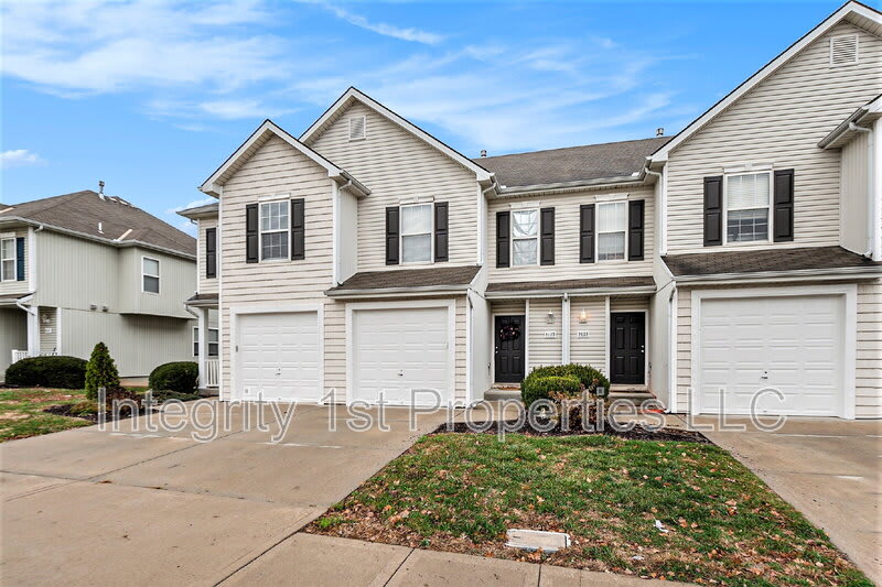 8875 N Helena Ave – photo 2