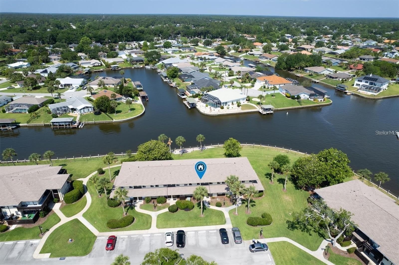 44 CLUBHOUSE Drive – photo 1